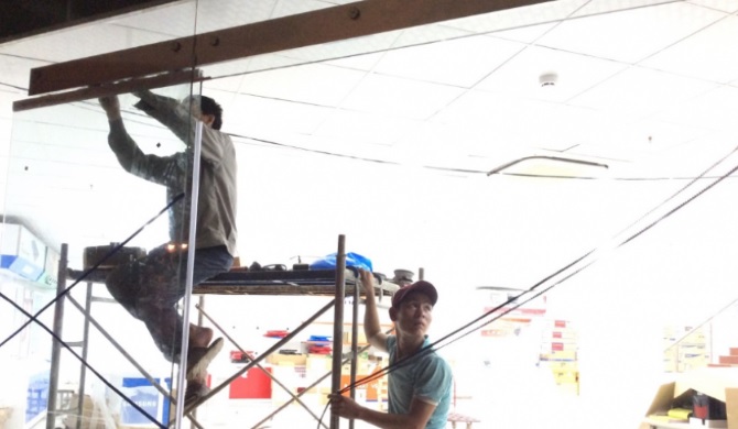 Sửa chữa cửa kính tự động giá rẻ, nhanh chóng tại Biên Hòa